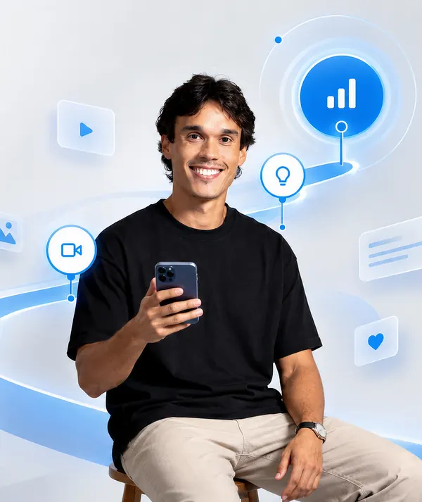 Lipe sorrindo, sentado com o celular na mão, cercado por ícones de vídeo, ideia e métricas ao longo de um caminho